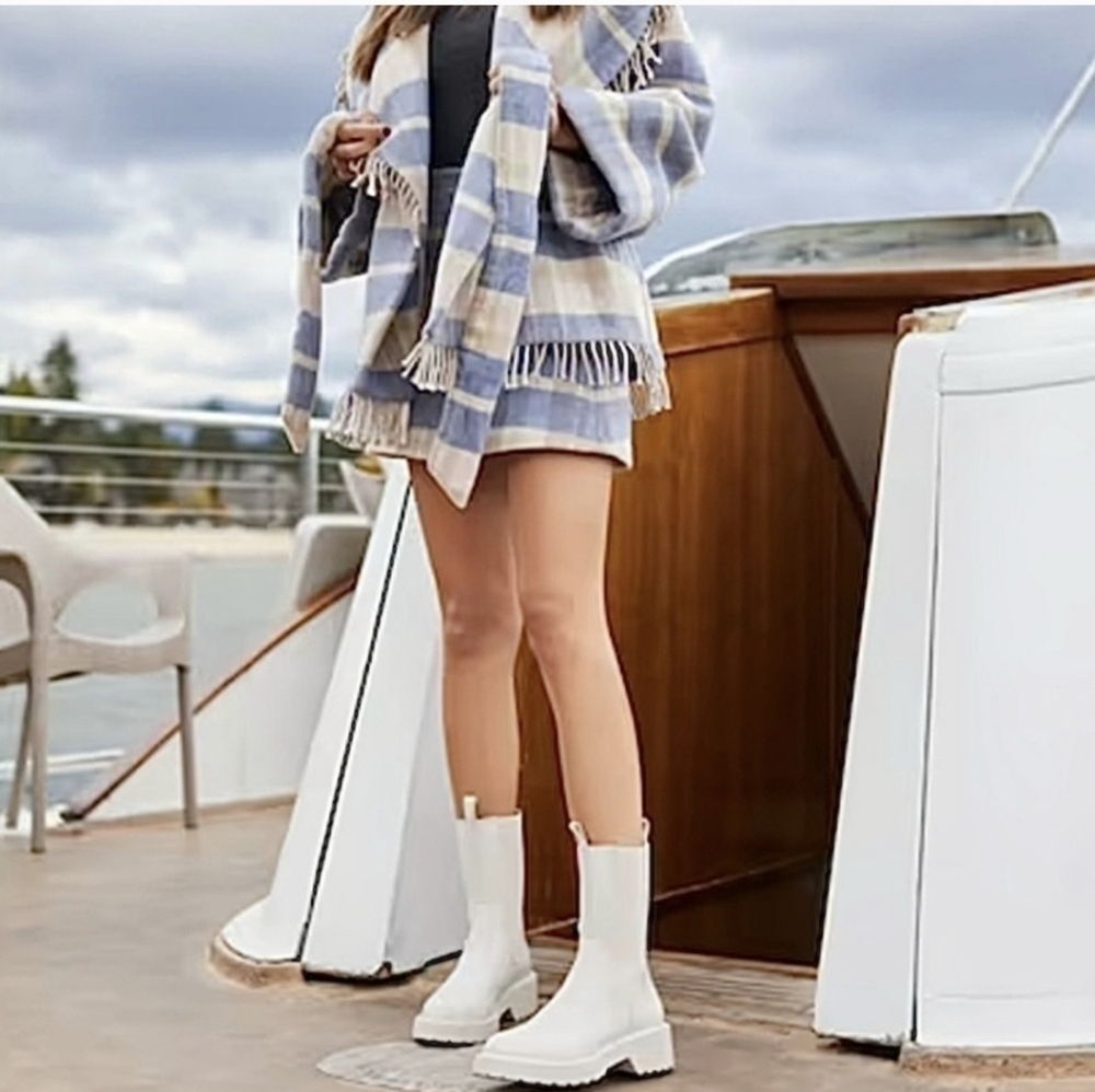 Steve Madden Yairy Chelsea Boots - Size 6.5